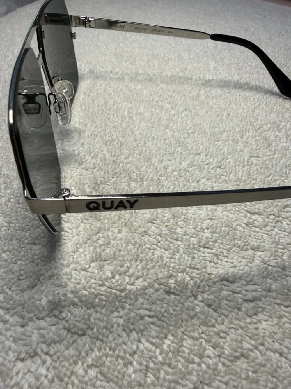 QUAY Unisex BACKSTAGE PASS Silver/Black Polarized Sunglasses